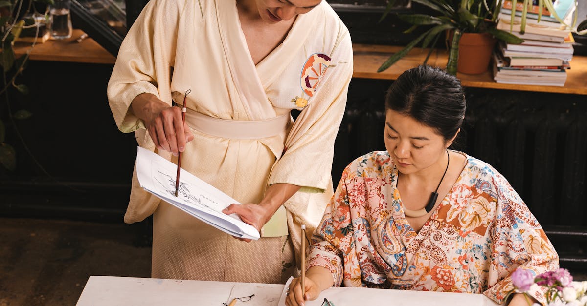 Choosing Between Water-Based and Solvent-Based Paints for Industrial Use